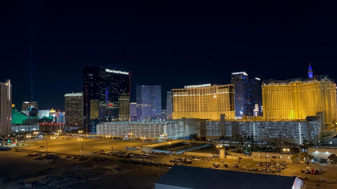 Condo At Platinum Hotel Strip View Las Vegas Exterior photo